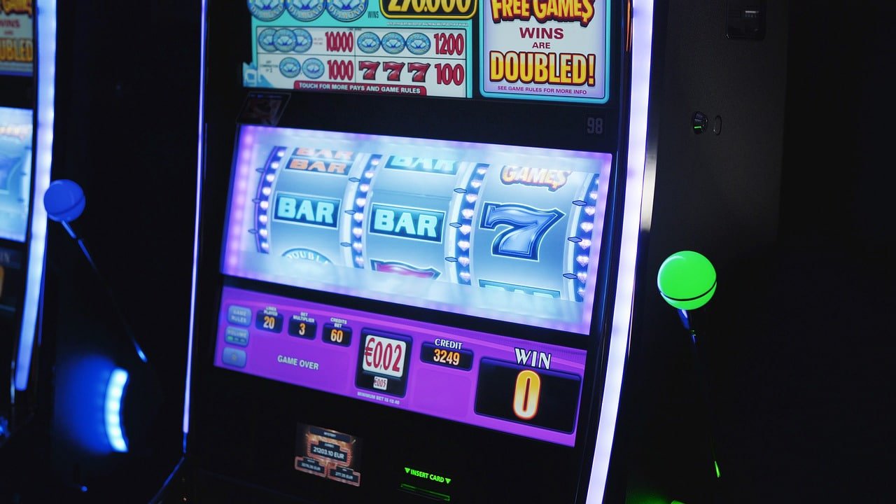 7c777 live casino table scene presented on a mobile screen